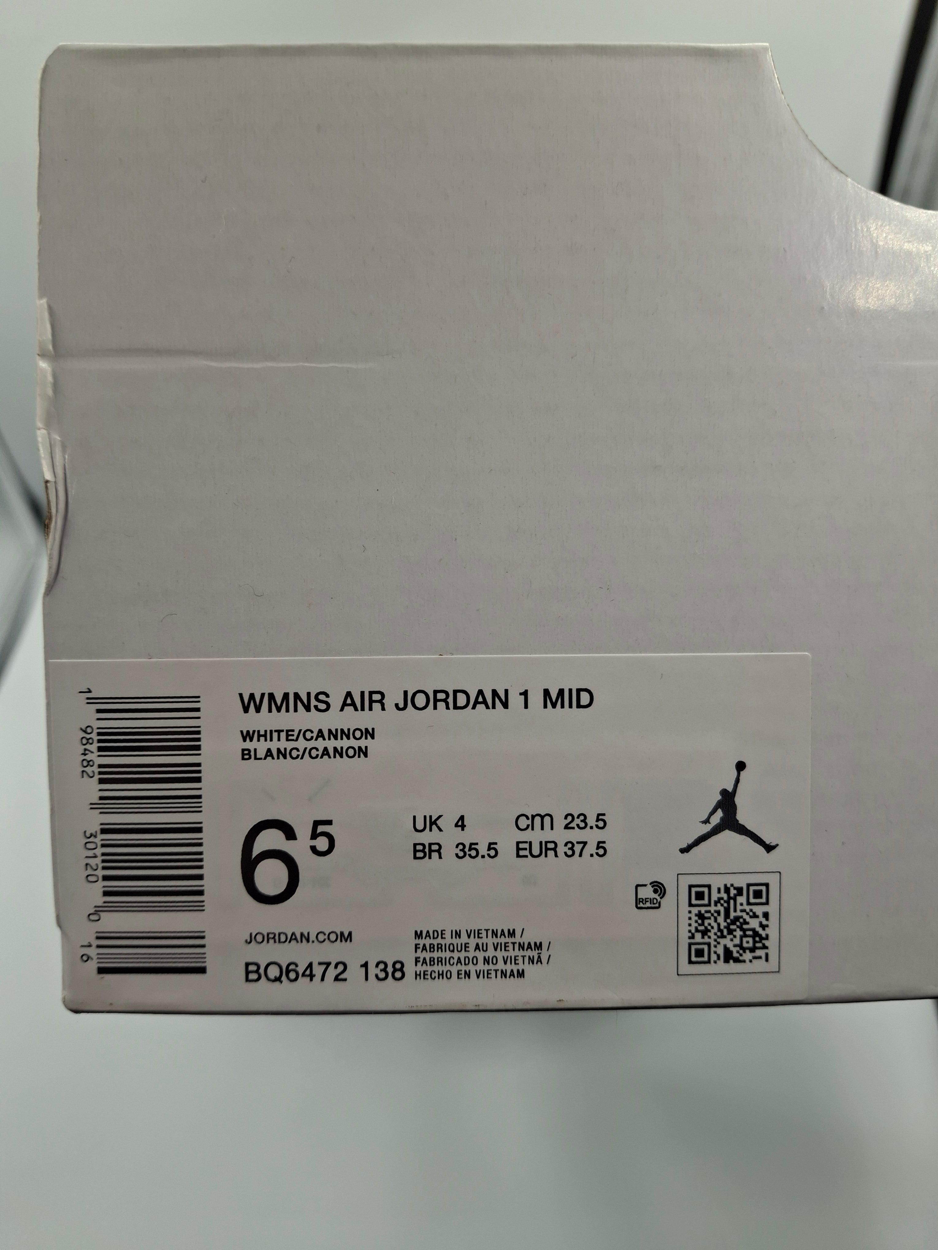 Nike Air Jordan 1 Mid UK Size 4