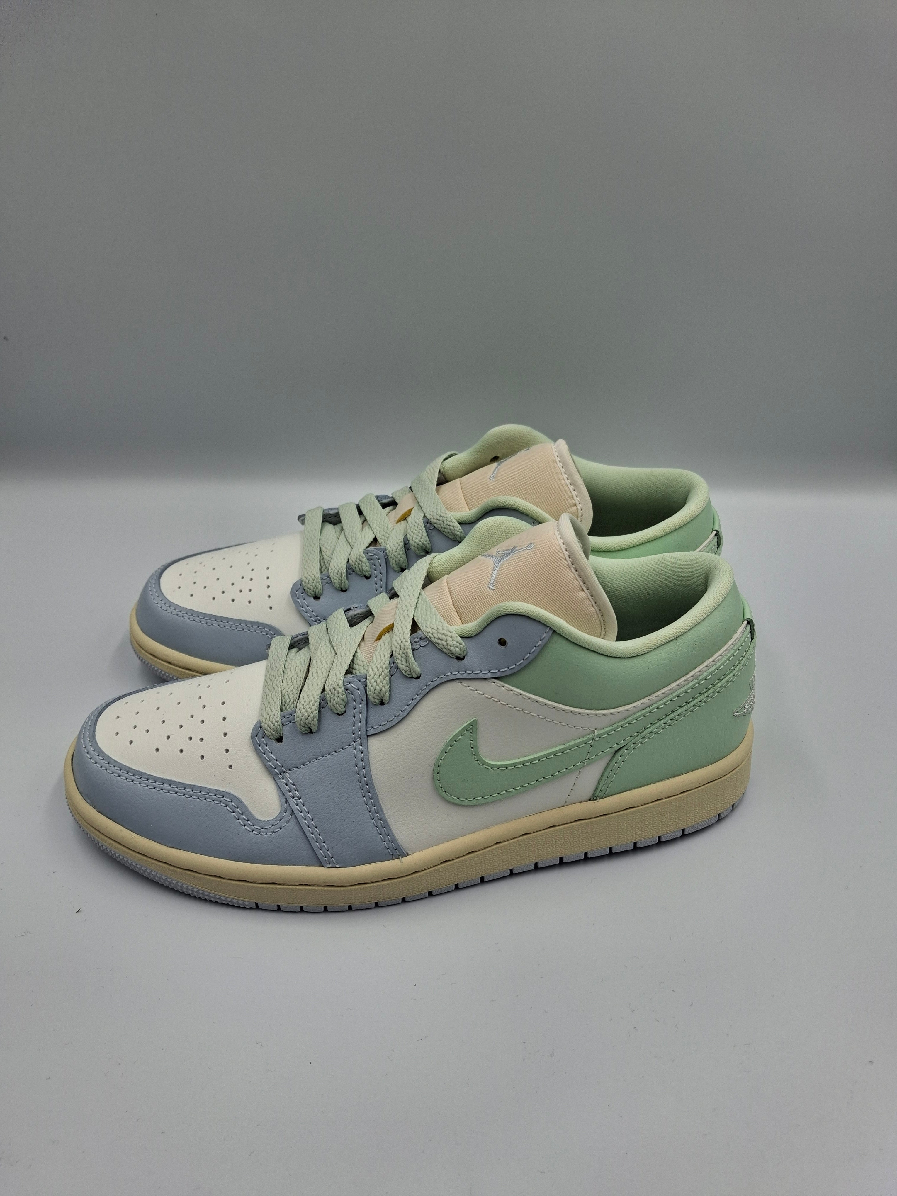 Nike Air Jordan 1 Low Womens UK Size 5.5